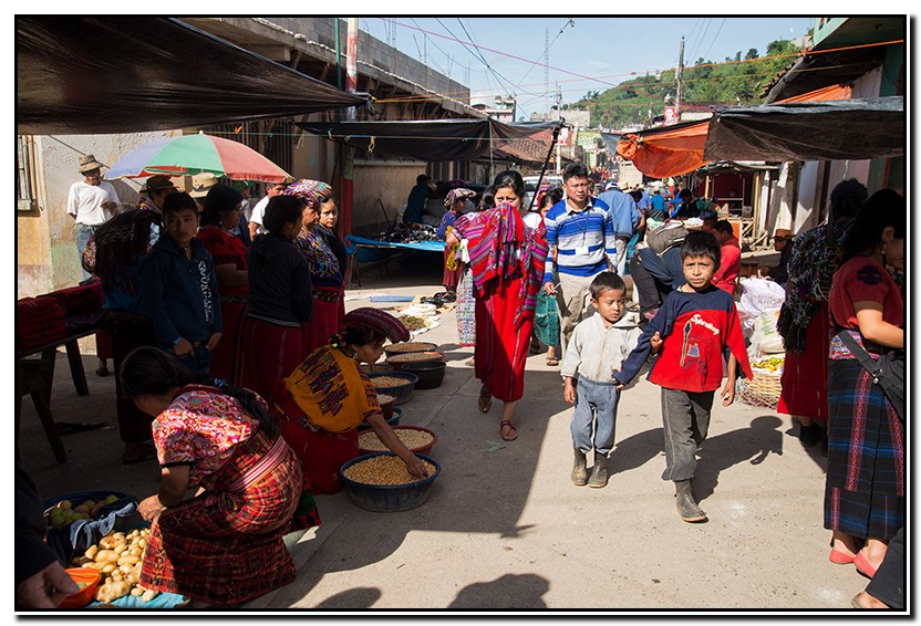 Guatemala : 11-08-15 - Chajul y Uspatan, camino de Coban