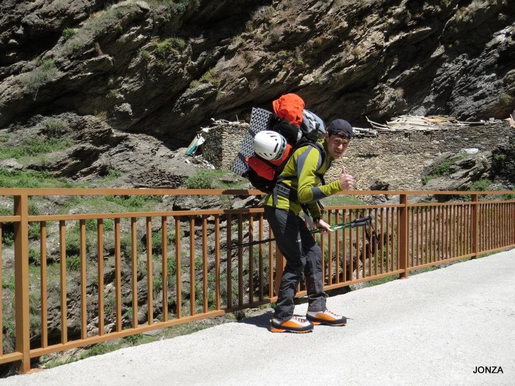 Desafía la Altura en la Cara Norte del Mulhacén: La Aventura que Te Hará Sentir en la Cumbre del Mundo